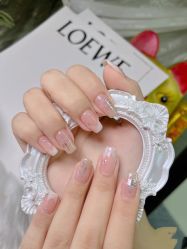 -悦指间美甲美睫