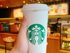 燕麦丝绒拿铁-星巴克(郑州曼哈顿广场店)