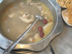 -光头药膳鸡(莱茵小镇店)