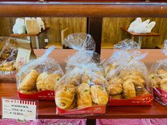 可颂肠仔面包-红宝石·鲜奶小方·海派西点房(联洋店)