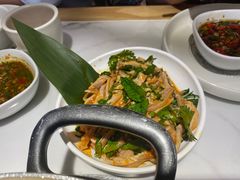 -六少·猪肚包鸡火锅(卓悦INTOWN店)