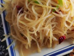 -八两八金·莱芜特色炒鸡(市南漳浦路店)
