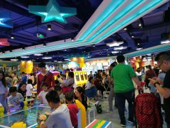 -LuckyStar幸运星家庭娱乐中心(东莞国贸店)