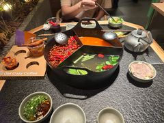 -三出山火锅(南京万象天地店)