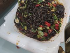 酸辣蕨根粉-疆域美食