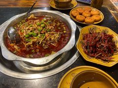 仔姜美蛙-盐井记·自贡美蛙鲜锅兔(中和店)