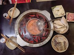 -洞亭火锅(防空洞总店)