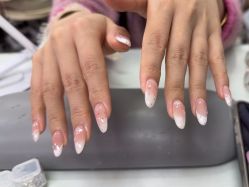 -美画轻奢美甲美睫