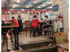-周家大连水饺(美专校街店)