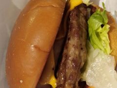 肯德基汁汁厚作芝士安格斯牛堡-肯德基(中州一店)