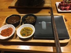 -炙忧烤肉屋(中国铁建广场店)