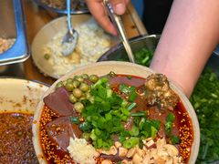 -谢老五跷脚牛肉·非遗传承店