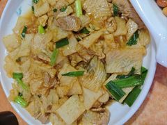 炒粉坨-花仟骨特色美食(围场店)