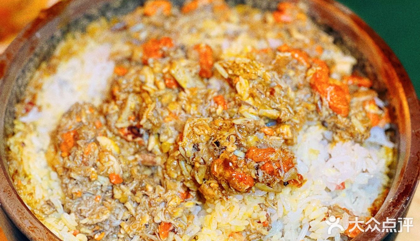 快来！这一道菜竟然用了25只大闸蟹！