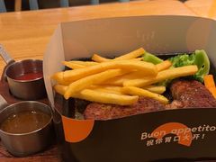 -菲滋意式餐厅(银泰百货金华江南店)