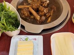 -聚首堂·特色小吃·肘子(什刹海德胜门店)