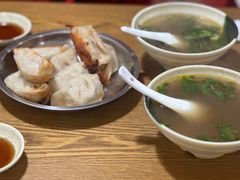 -黄阿姨锅贴大王(万航渡路店)