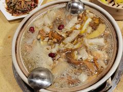 -东巴谷野生菌火锅餐厅