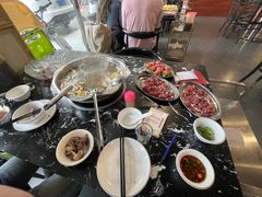 -牛一煲美食(江高店)