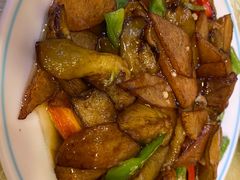 -鹤乡东北菜(崮山路店)