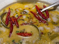 -爱碗亭·鲜炒湖南菜(壹城中心店)