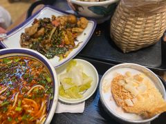 -云阿蛮云南生烫牛肉米线(奉贤路店)