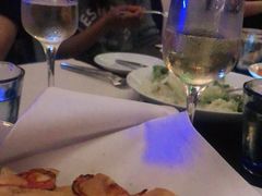 -卡佩罗意大利餐厅及酒吧Al Cappello Trattoria