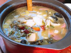 -周鱼小馆石锅酸菜鱼(活力汇店)