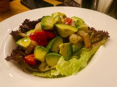 牛油果虾仁沙拉-兰特伯爵西餐厅·啤酒屋(方庄店)