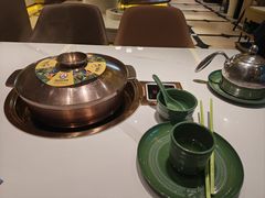 -润园四季椰子鸡火锅(卓越INTOWN店)