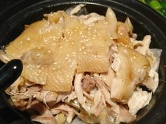 特色煲仔手撕鸡-至潮餐厅精致粤菜·活鲈鱼·走地鸡(珠江新城店)