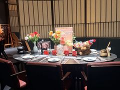 -雍容荟帝王蟹活龙虾展台自助(IFS黑金店)