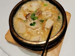 石锅手掰老卤豆腐-金色艳阳天•粤菜 淮扬菜(古平岗店)