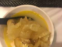 -鲜入围煮花胶鸡海鲜火锅