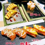 最近万象城新开一家回转寿司很火爆