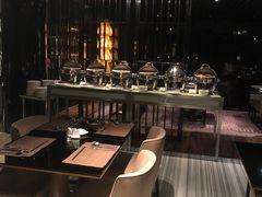 -唐拉雅秀酒店-西锦汇空中BBQ·思创餐厅