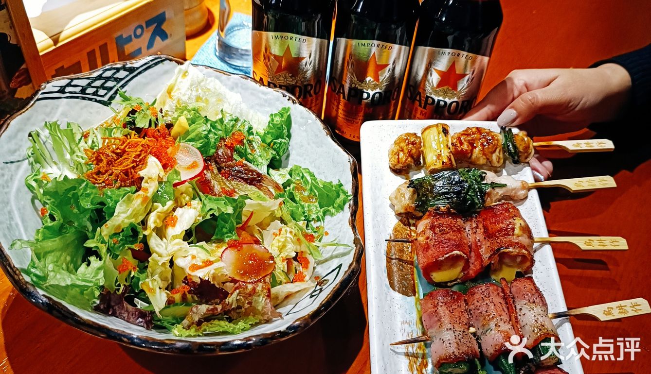 火長·鳥耕作这家日料店的燒鳥肉串和啤酒太搭了