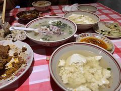 -老方桌烂蹄花川菜馆(九龙坡店)