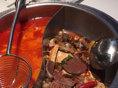 -左庭右院鲜牛肉火锅(金山万达店)