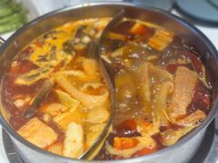 猪手鸳鸯锅-小街猪手(团结湖店)