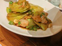 -黄泥岗·地道湖北菜(奥特莱斯店)