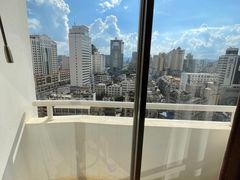 -昆明中心皇冠假日酒店