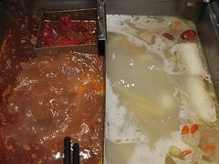 小鸳鸯锅底-野妹火锅(龙岗店)