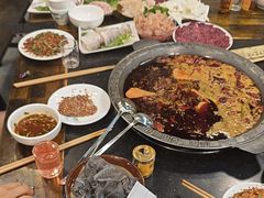 -渝亮重庆老火锅·手工炒料