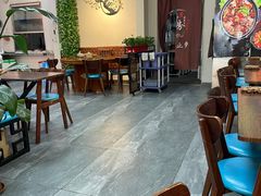 大堂-春雨羊汤店(广开四马路总店)