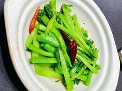 -艳阳天民俗村(公园路店)