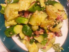 黄瓜拌头肉-小船渔村•大连菜•大连焖鱼(黄河路店)