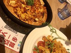 -必胜客(新中纬店)