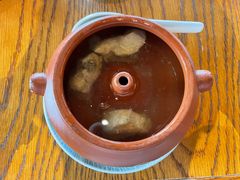 云南名材汽锅鸡&nbsp;/例-丽江金茂凯悦臻选酒店-滇香馆