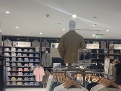 -优衣库(上海正大广场店)